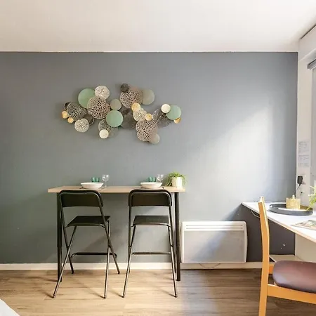 Apartment Lumiere In *